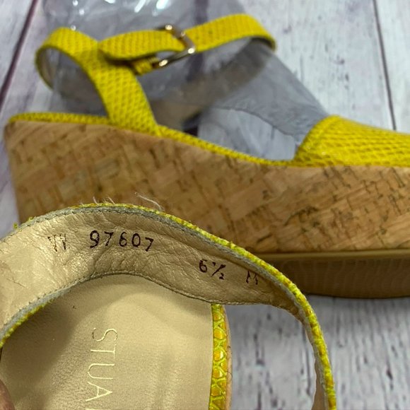 Stuart Weitzman Yellow Snake Embossed Strappy Cork - Picture 10 of 10
